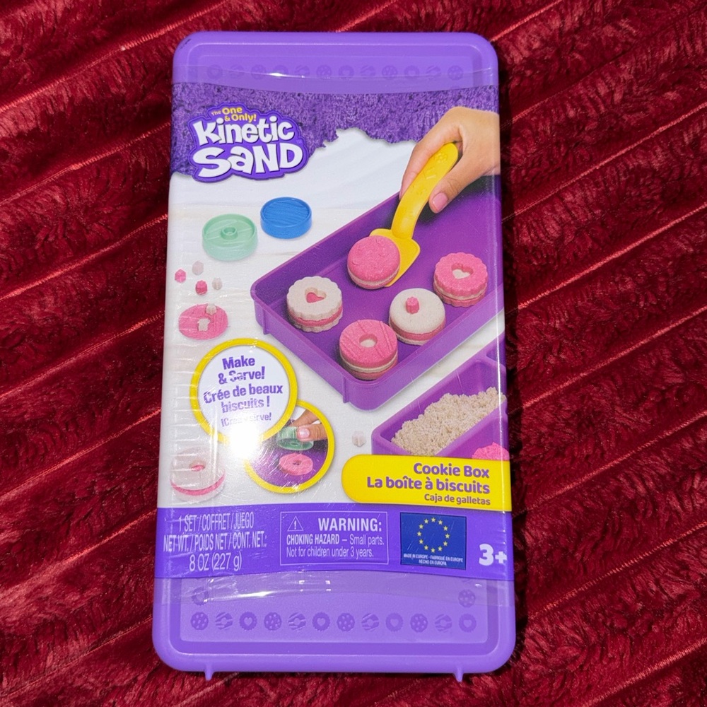 🆕 KINETIC SAND Cookie Box Playset - Purple